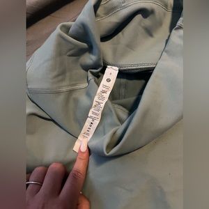LIKE-NEW Lululemon wunder under train 25”